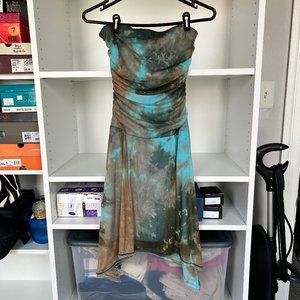 Strapless "tie dye" dress